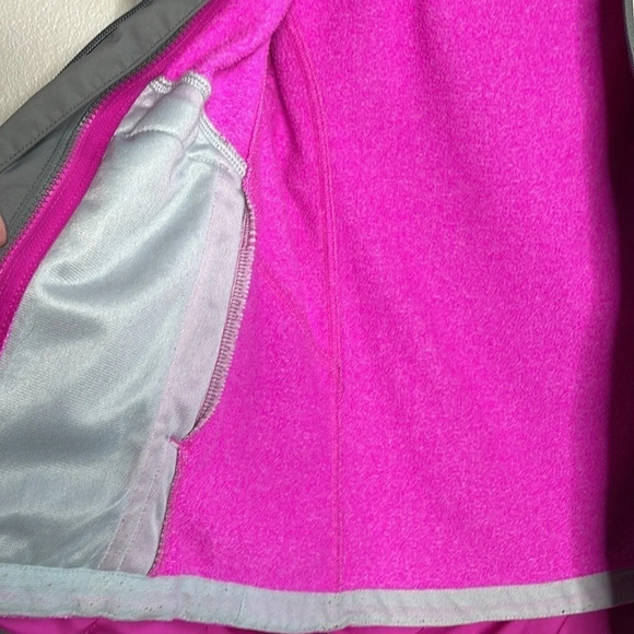 The North Face Dryvent Pink/ Gray Women’s Jacket - Picture 12 of 12
